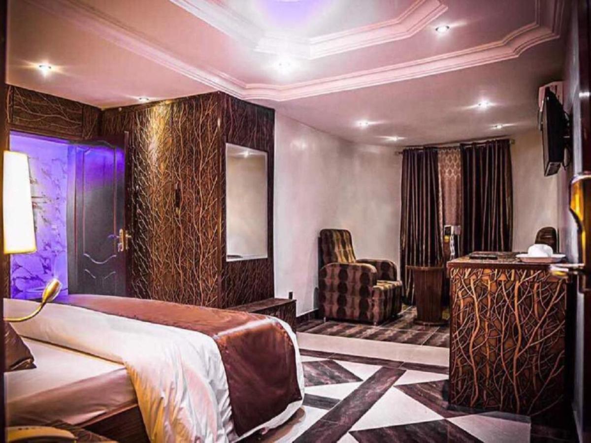 E-Suite Hotel Abuja Exterior photo